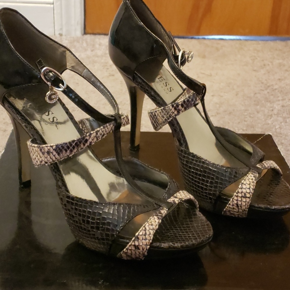 Heels - Picture 2 of 2